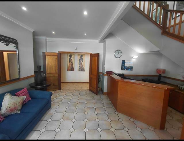 573M² OFFICE FOR SALE IN BRYANSTON